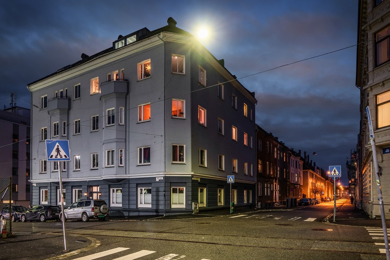 - Borettslaget består av totalt 18 andeler - Galleribilde