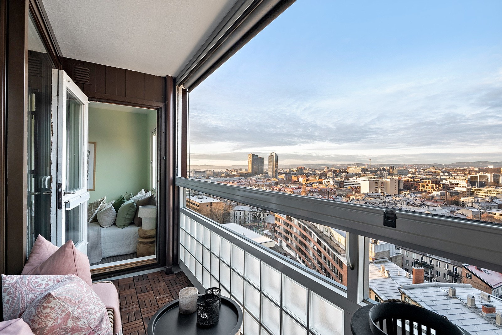 Utsikt mot Fjorden, Barcode og Oslo sentrum Galleribilde