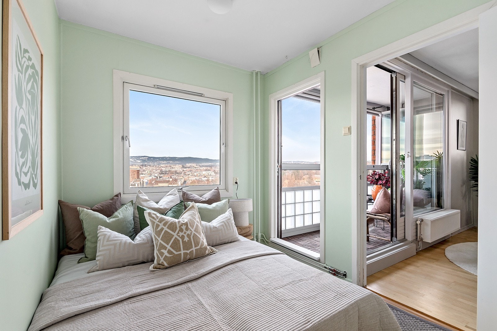 Flott utsikt fra soverom Galleribilde