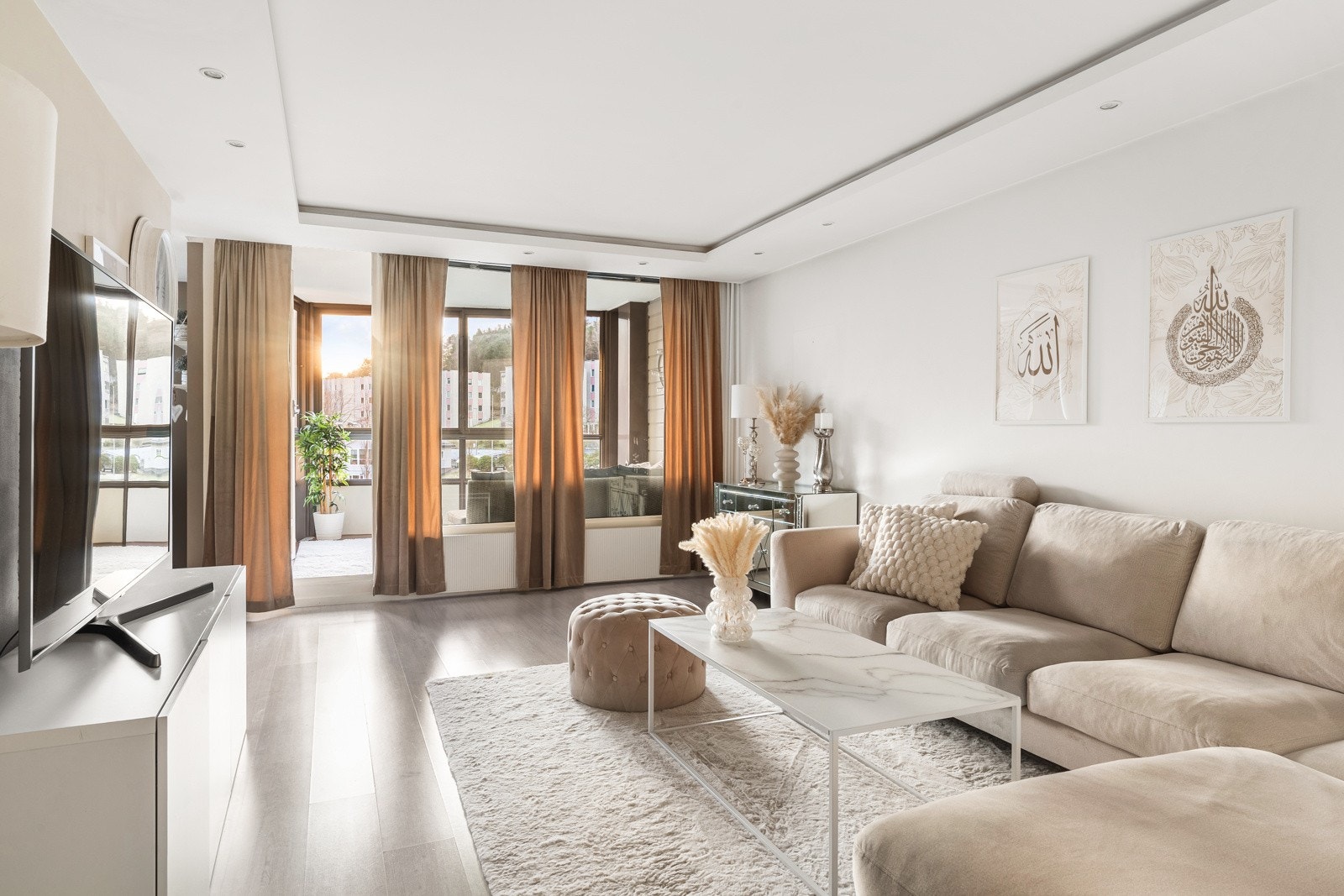 Loddefjorveien 38 presenteres av Tobias N-Pedersen ved EIE Eiendomsmegling. Galleribilde