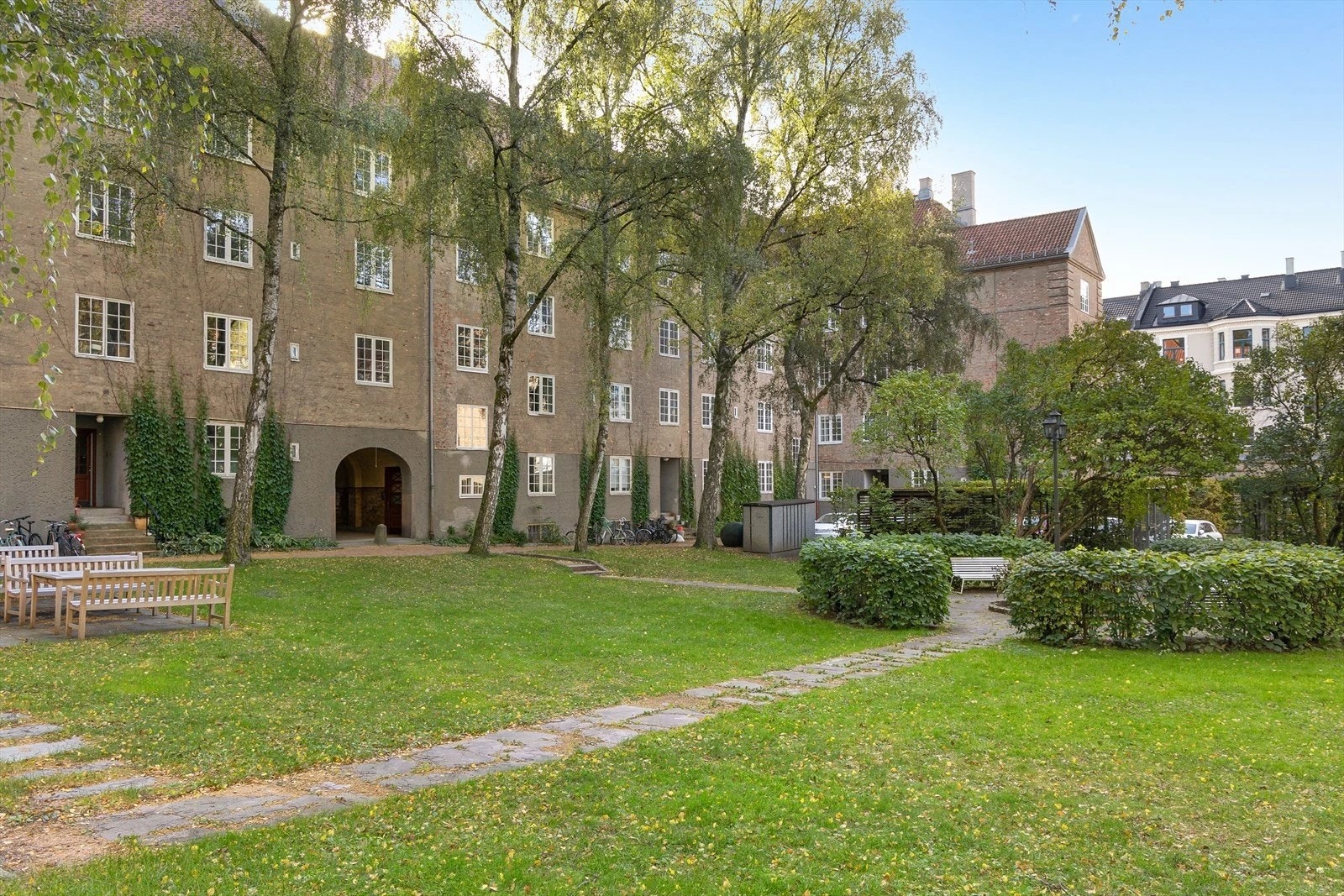 Nærmest som en egen park med flere sosiale og private soner Galleribilde