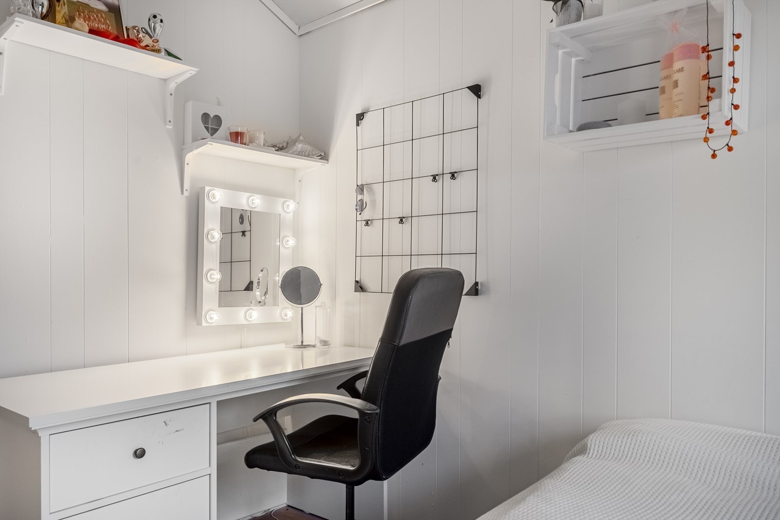 10859-9498.jpg Galleribilde