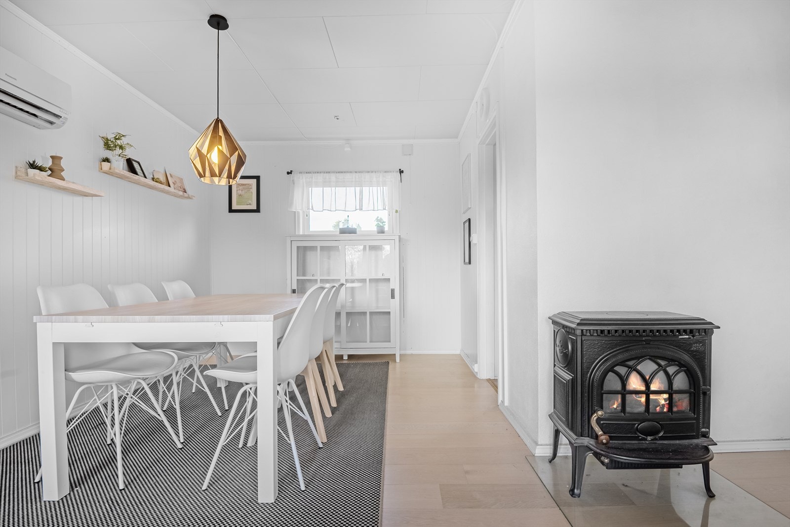 10859-9563.jpg Galleribilde