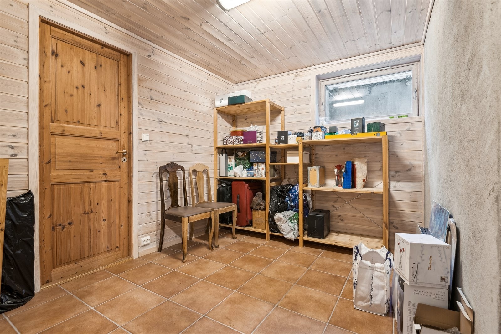 Soverom, brukes som lagerplass i dag. Galleribilde