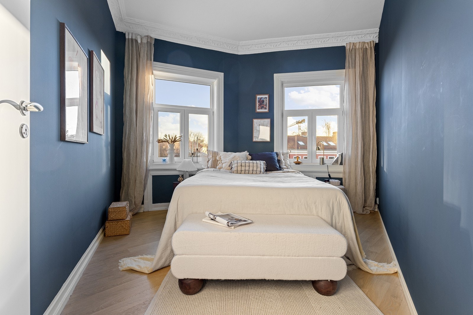 Rommet har pipeløp, og det er mulighet for å sette inn peis. Galleribilde