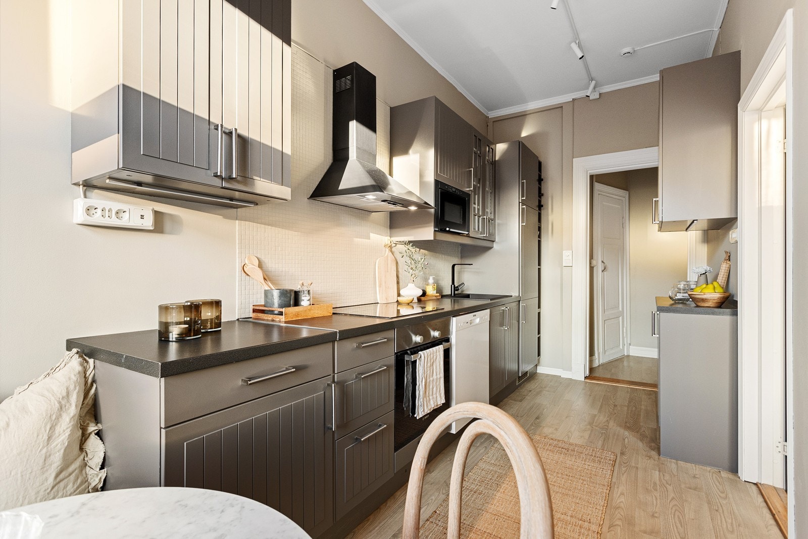 Hvitevarene på kjøkkenet medfølger. Galleribilde