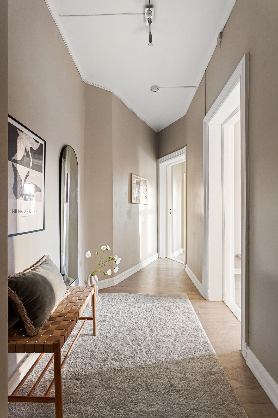 Himlingshøyde ca. 2,93 m målt i gang. Galleribilde