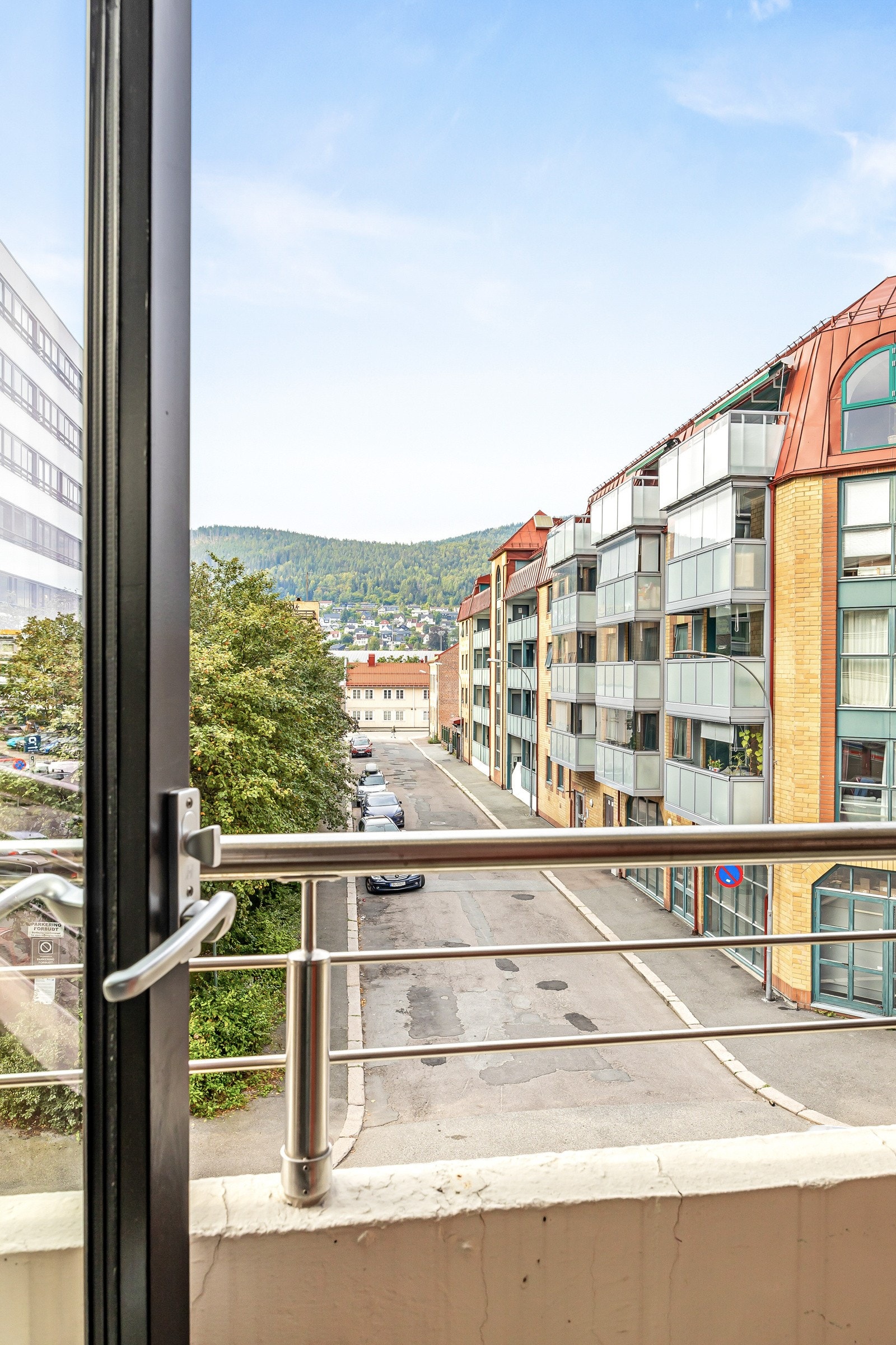Utsikt fra balkongen. Galleribilde