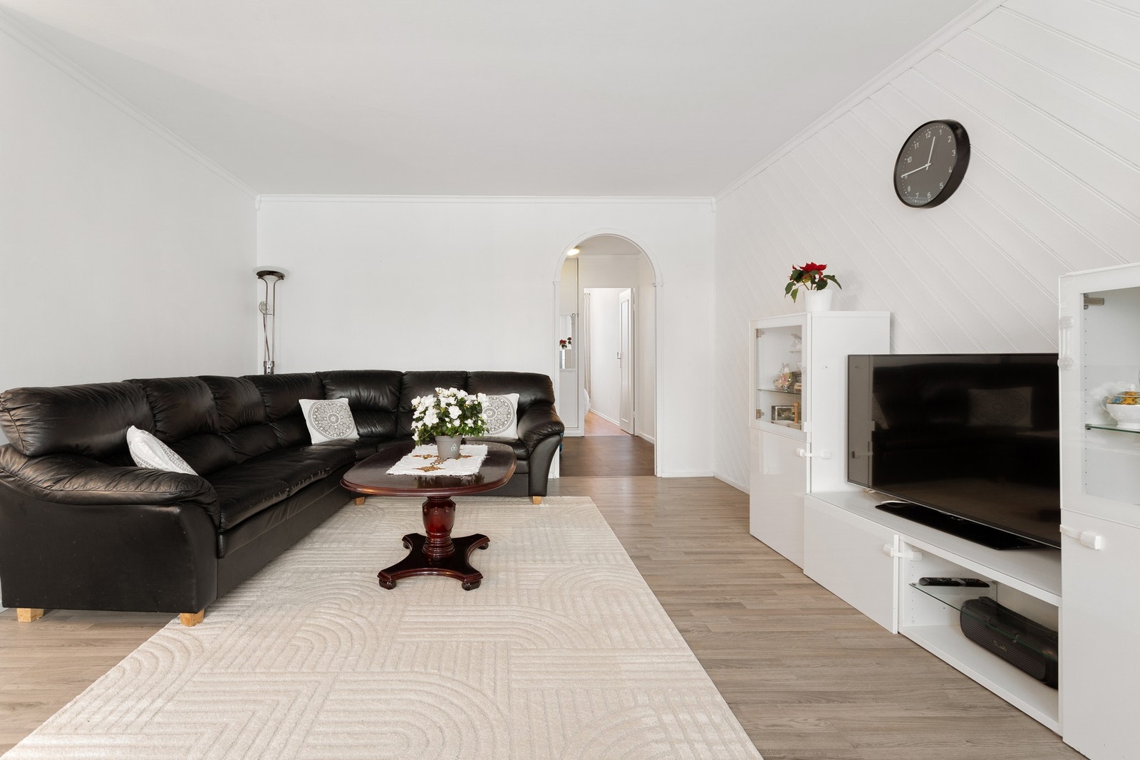 Attraktivt og familievennlig boligområde med kort vei til barnehage, skole og kjøpesenter. Galleribilde