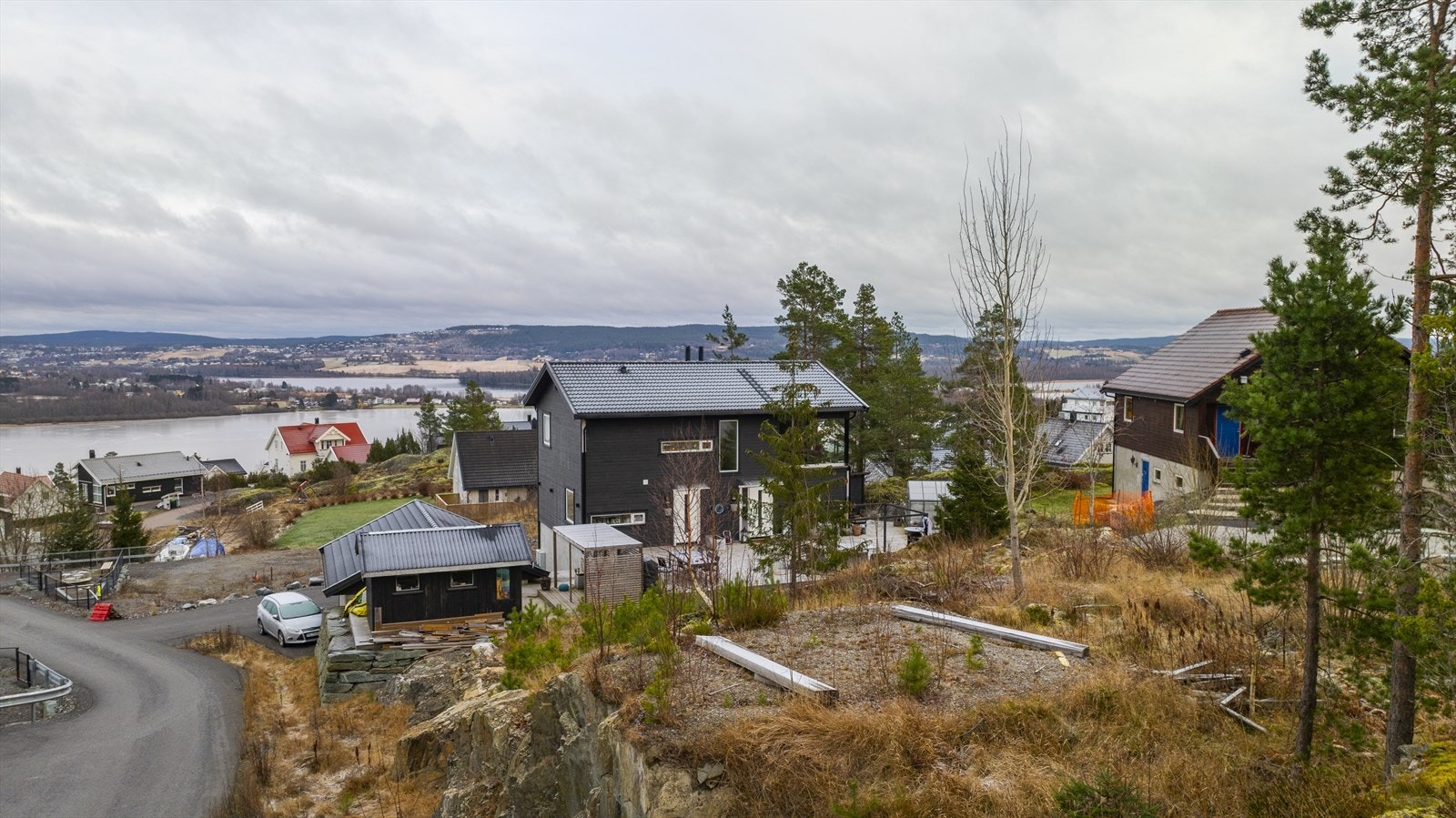 Fra eiendommen har man fint utsyn. Galleribilde