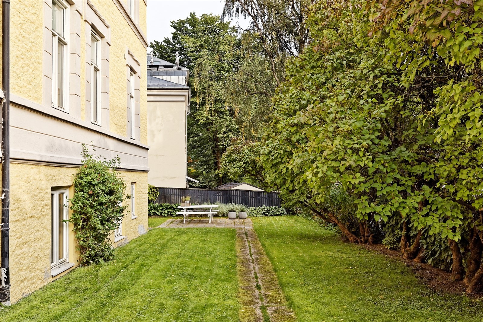 Sameiet har etablert en hyggelig sittegruppe til glede for alle sameierne Galleribilde