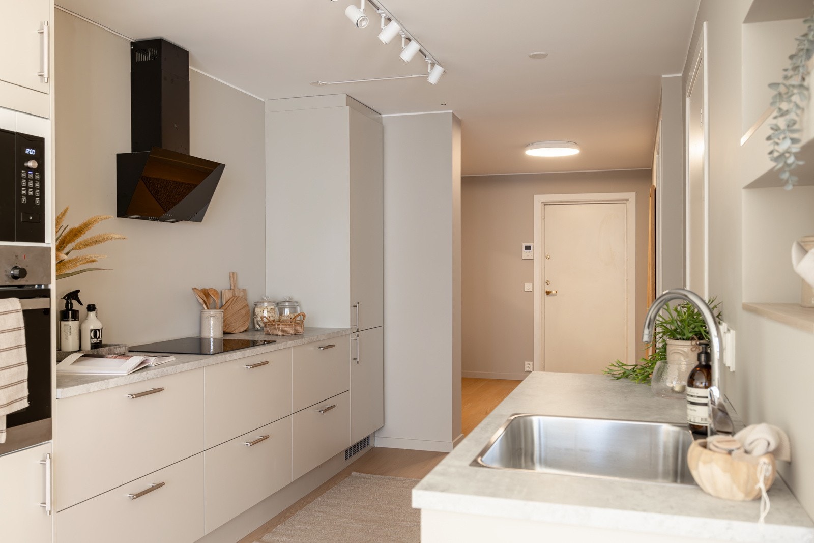 Alle hvitevarer integrert. Galleribilde