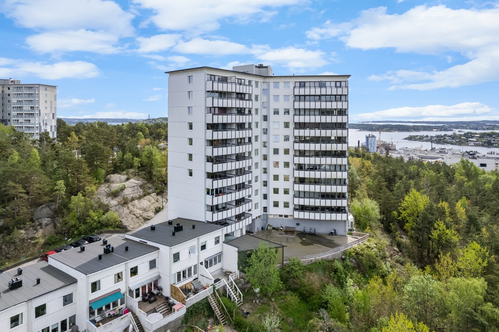 Flott lokalområde med kort vei til alle byen fasiliteter. Galleribilde