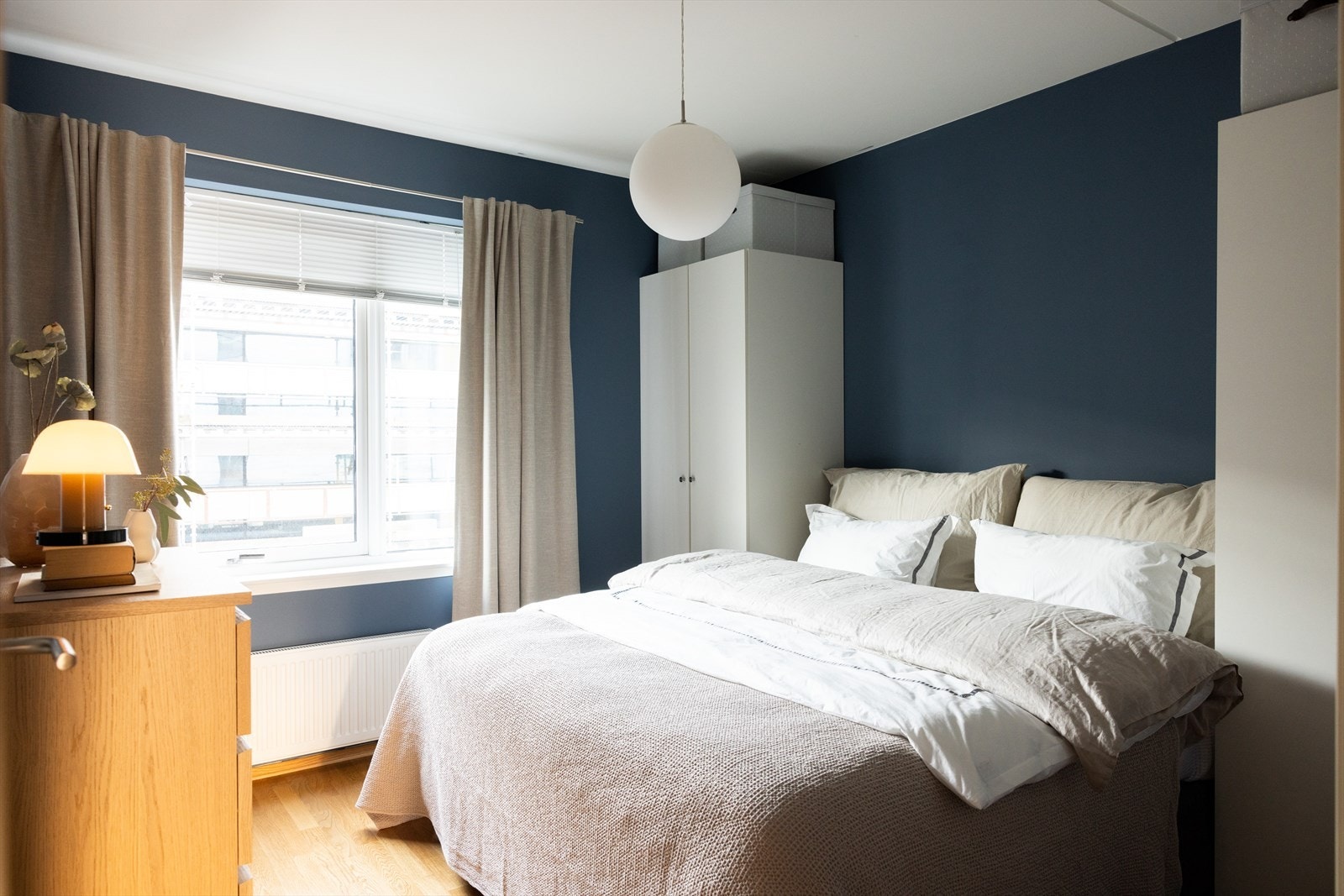 - Romslig hovedsoverom - Galleribilde