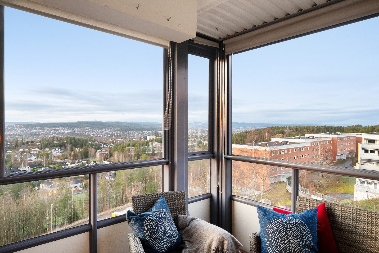 Velkommen til en flott 2-roms utsiktsleilighet i Grevlingvegen 1. Galleribilde