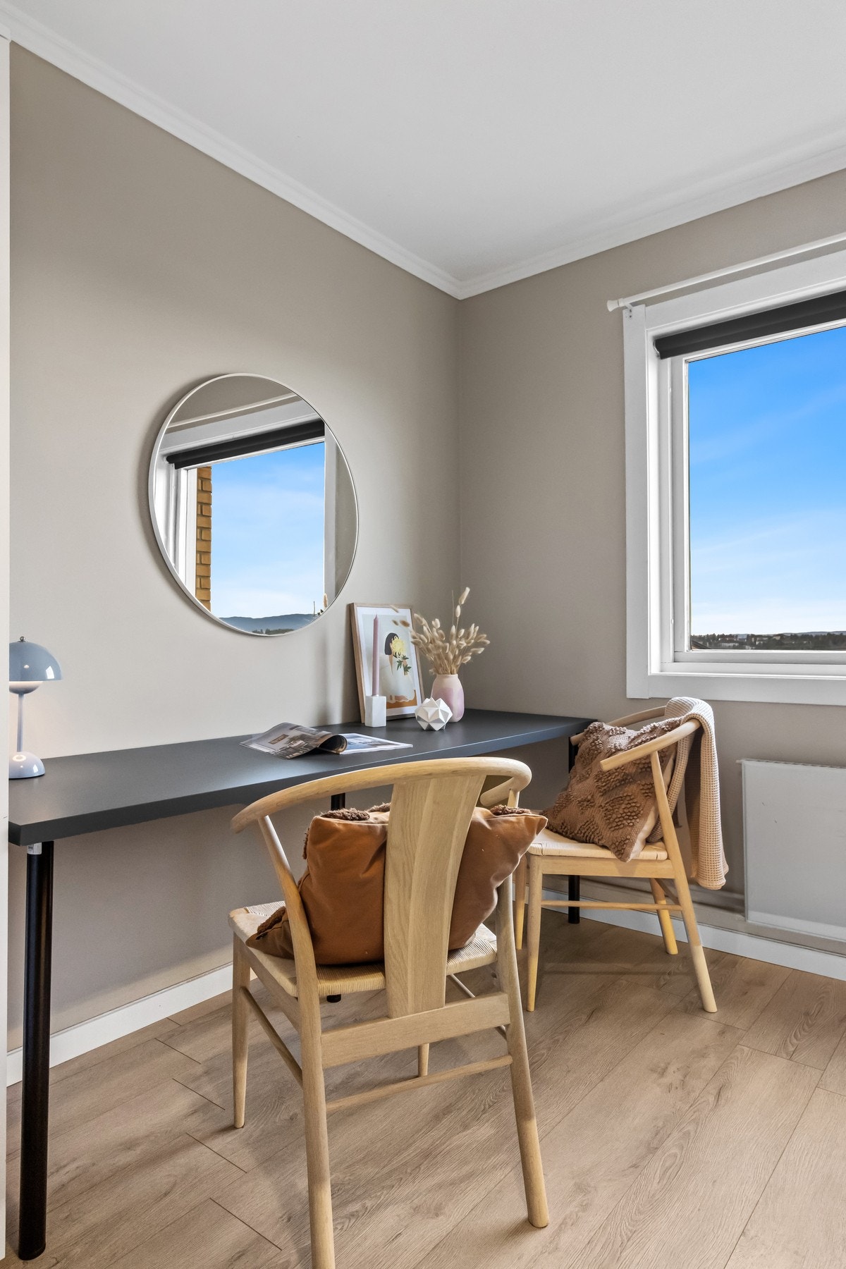 Rommet fungerer utmerket som f.eks. barnerom, gjesterom og/eller kontor. Galleribilde