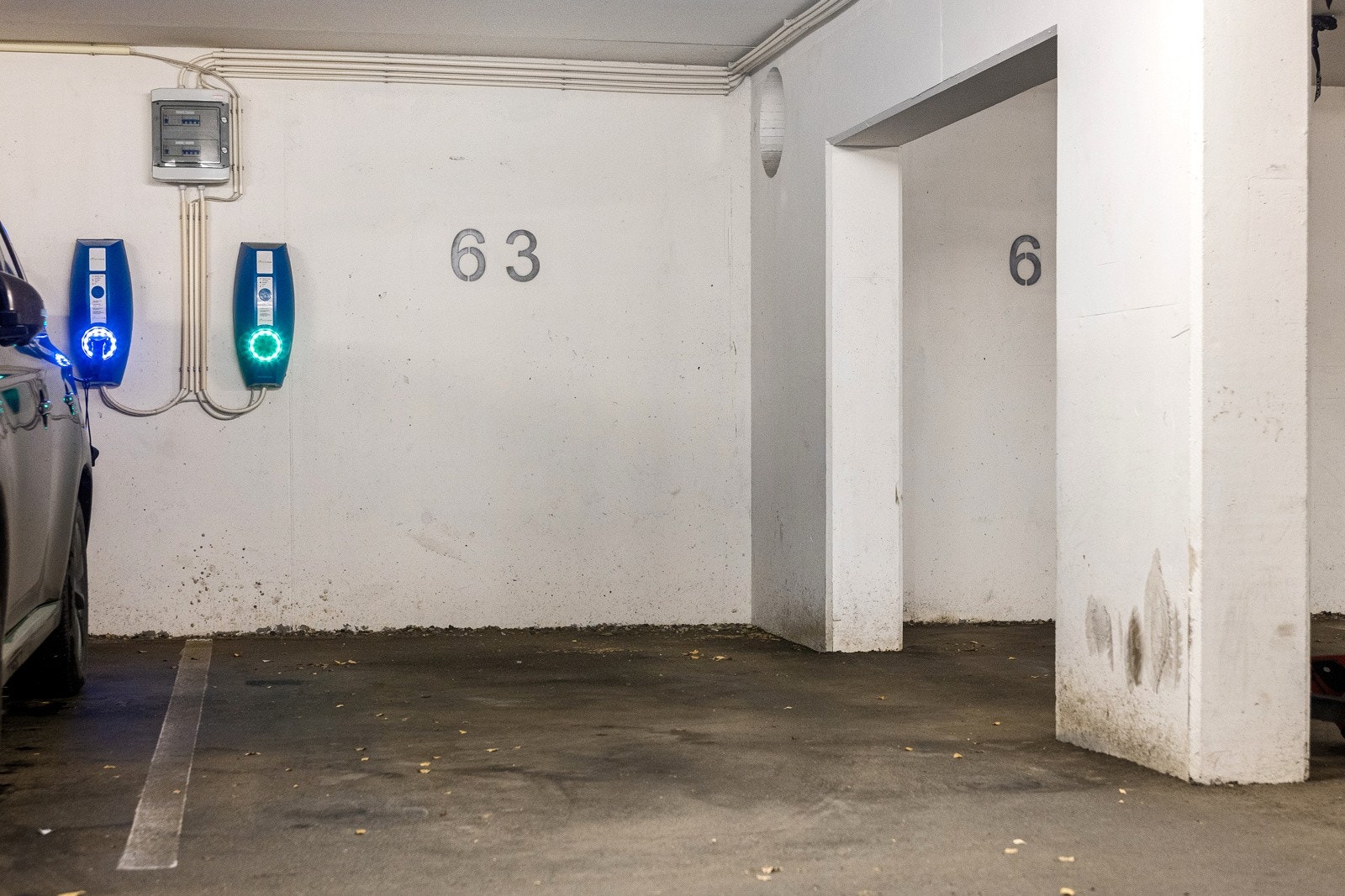 Potensielt mulighet for kjøp av en garasjeplass med elbillader. Konfigurer med megler. Galleribilde