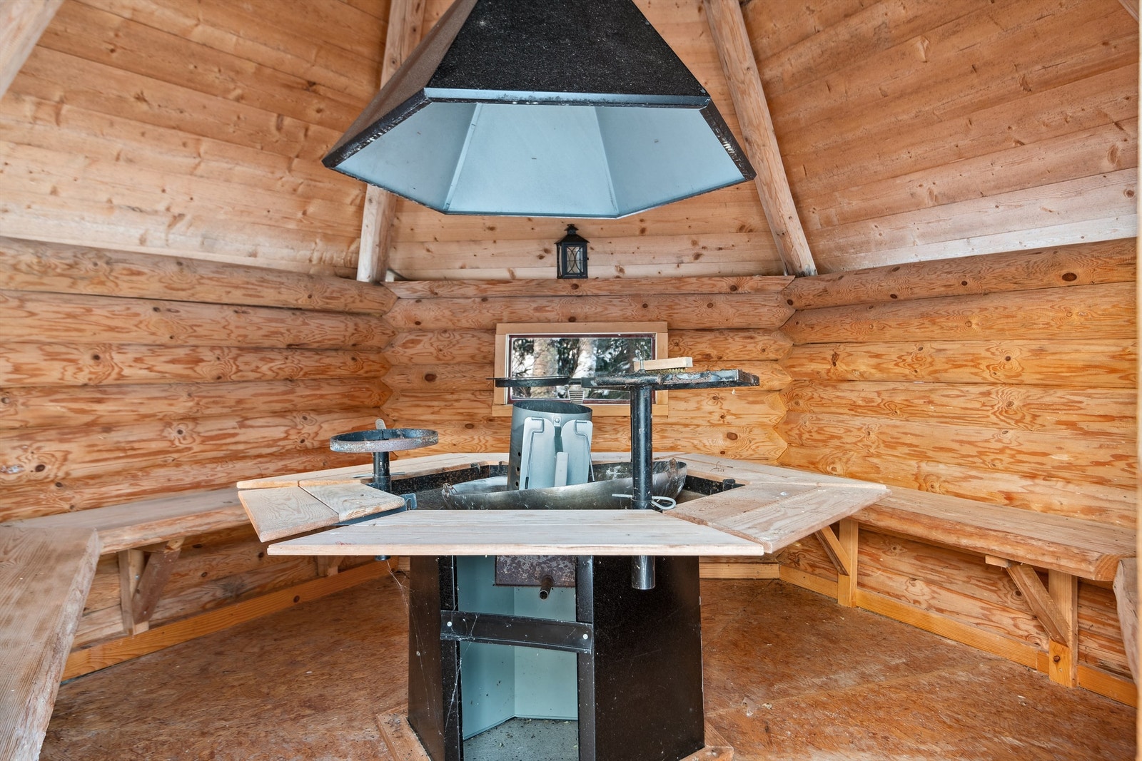 Grillbu Galleribilde