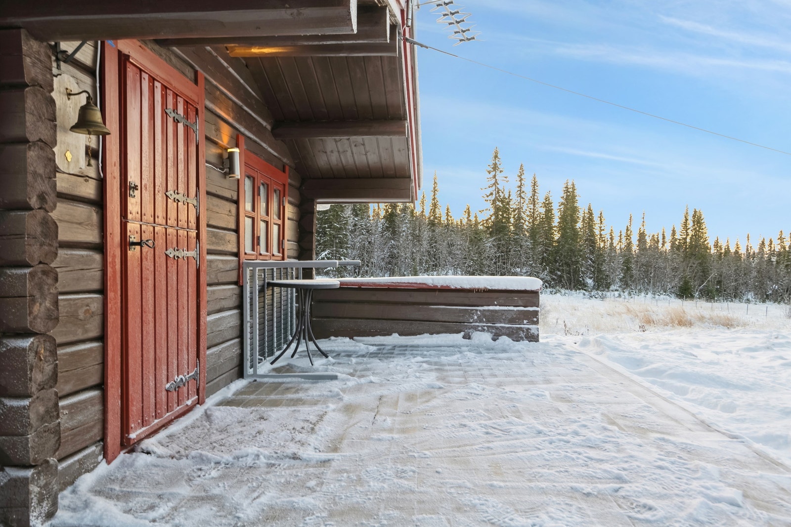 Anneks med terrasse og mulighet for flere soverplasser Galleribilde