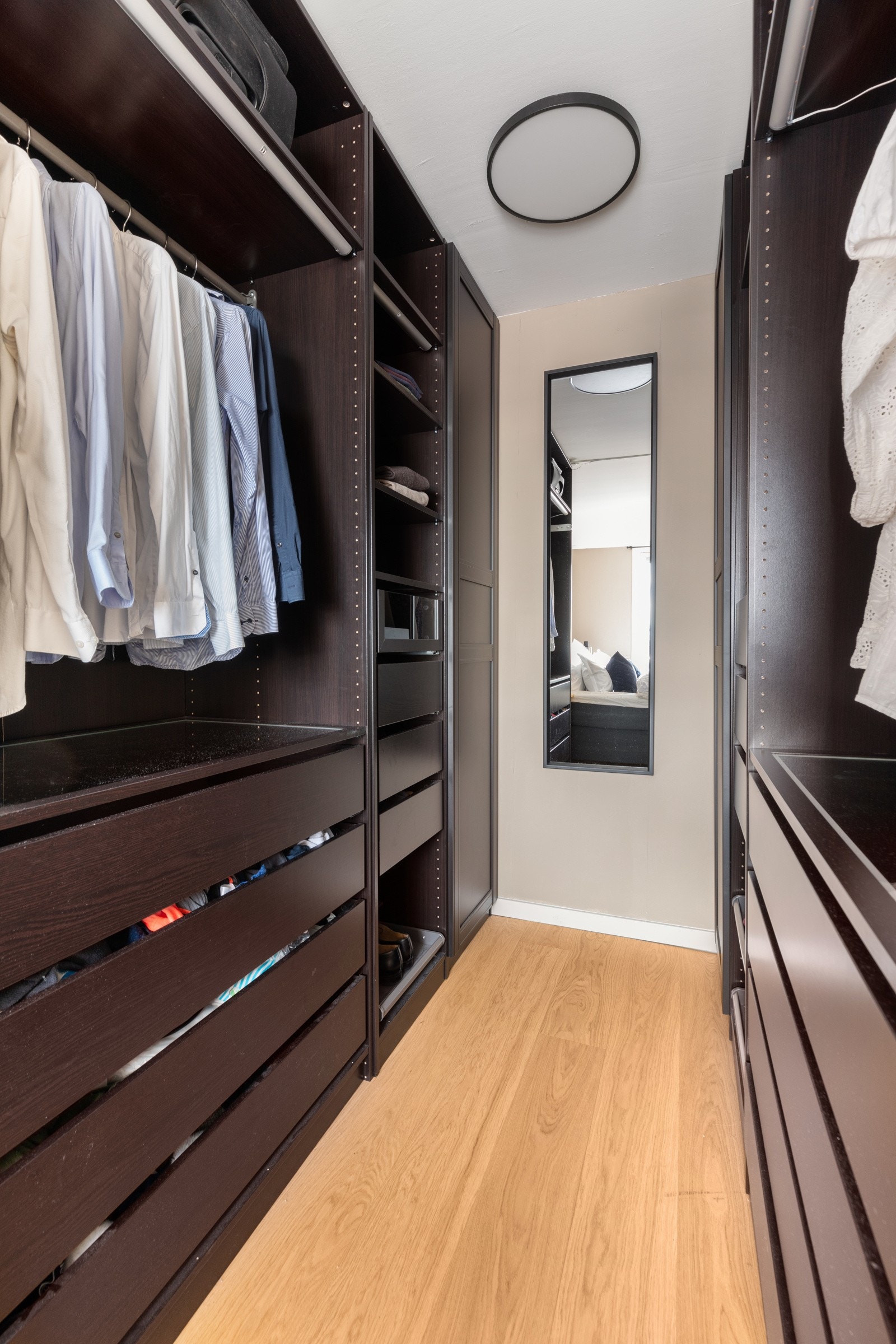 Walk-in. Galleribilde