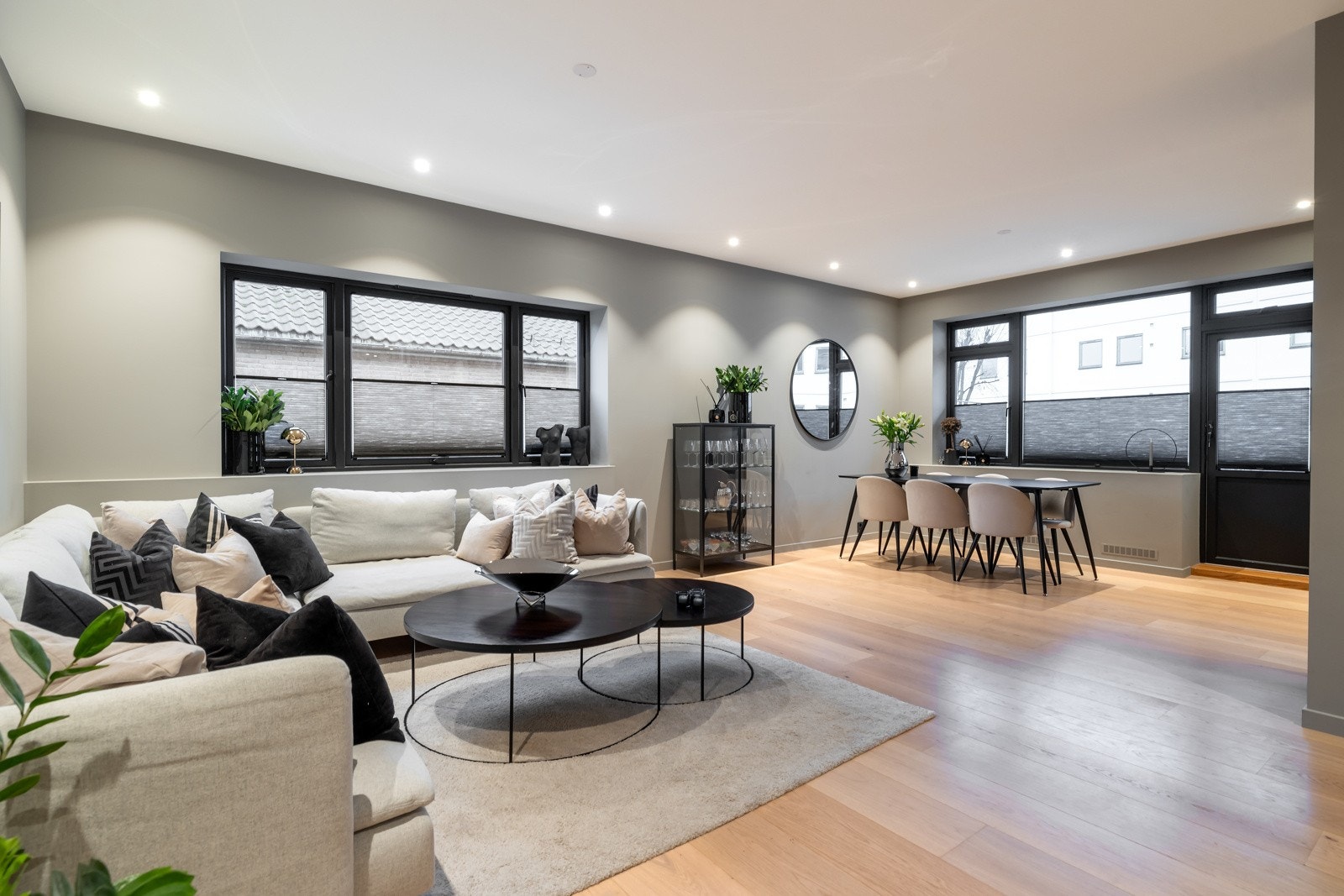 Velkommen til Drammensveien 116B - En moderne og gjennomført endeleilighet i et ettertraktet nabolag mellom Skøyen og Frogner. Galleribilde