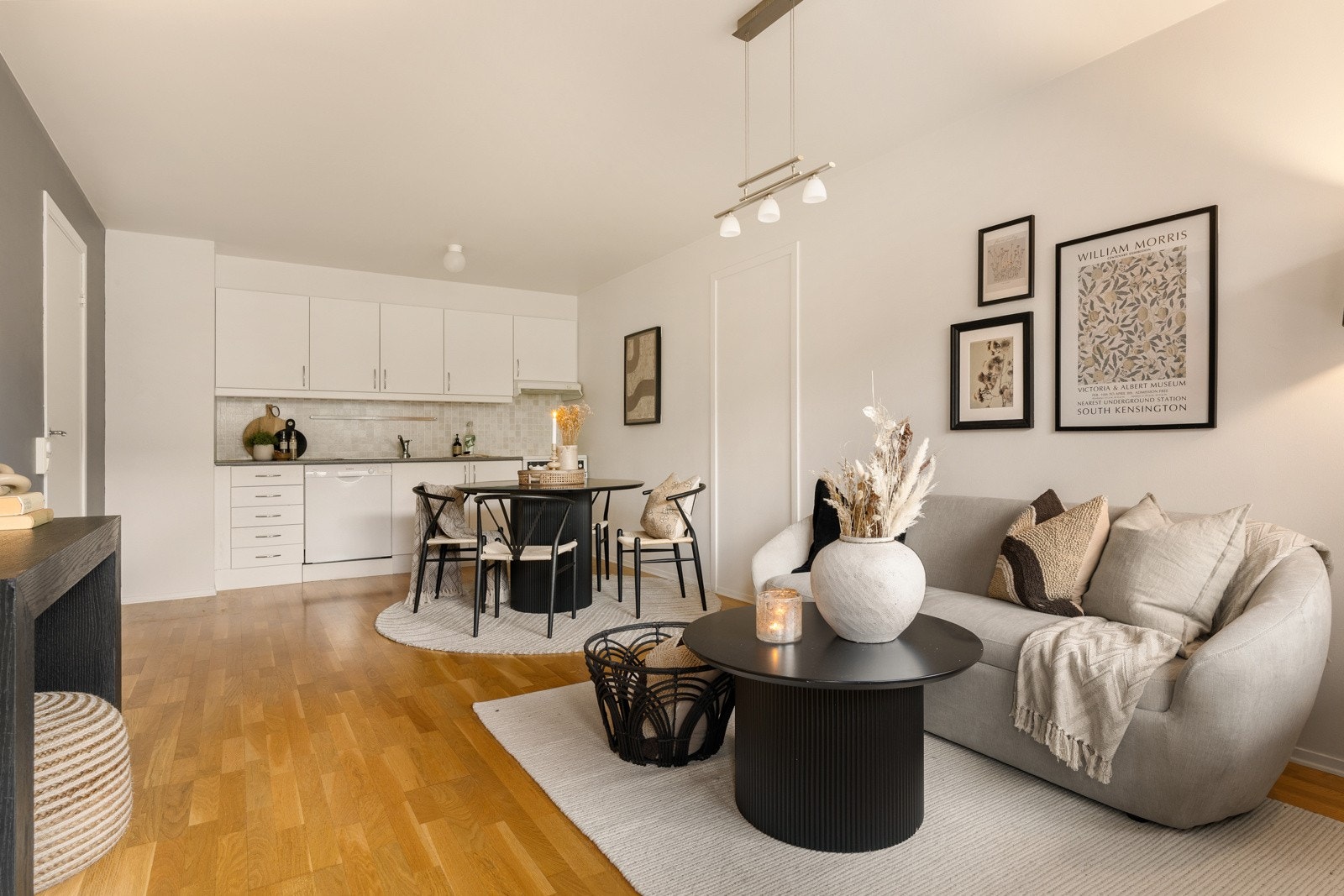 Proaktiv Eiendomsmegling ved Christer A. Pedersen har gleden av å presentere Ole Aasveds veg 4. Galleribilde