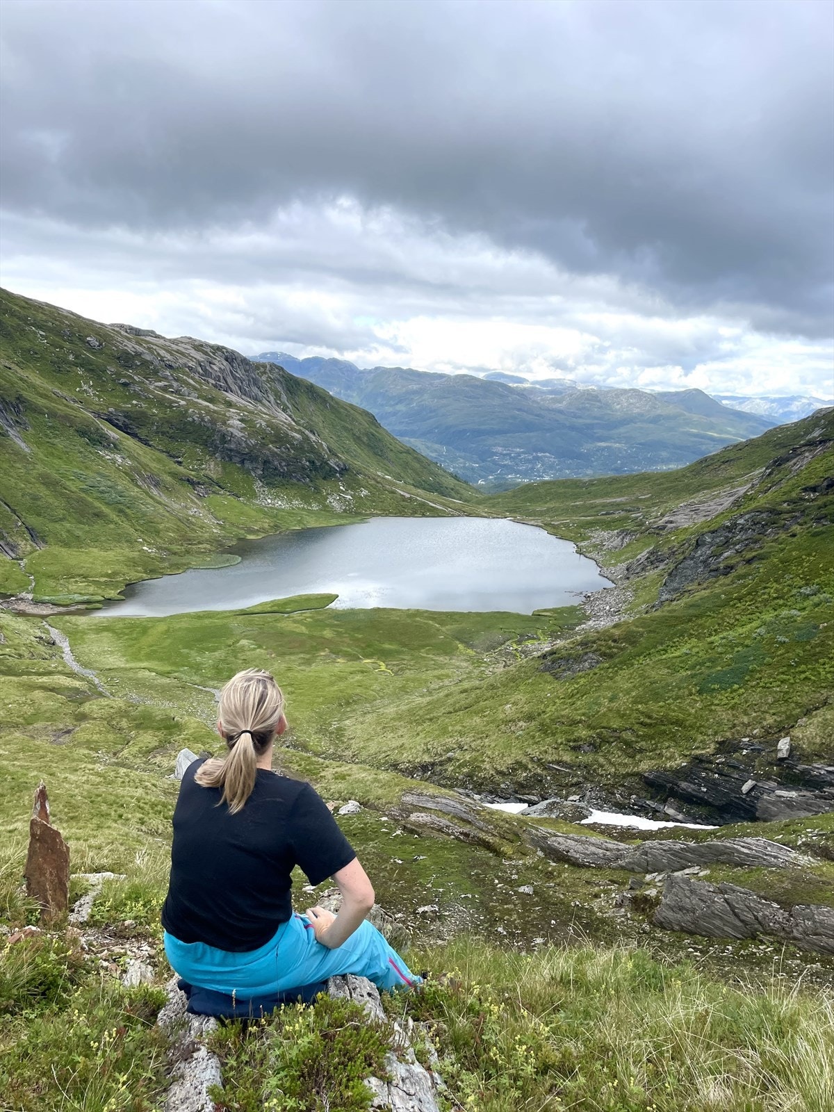 Toppturer og fiskevann er det mange av på Kvamskogen Galleribilde