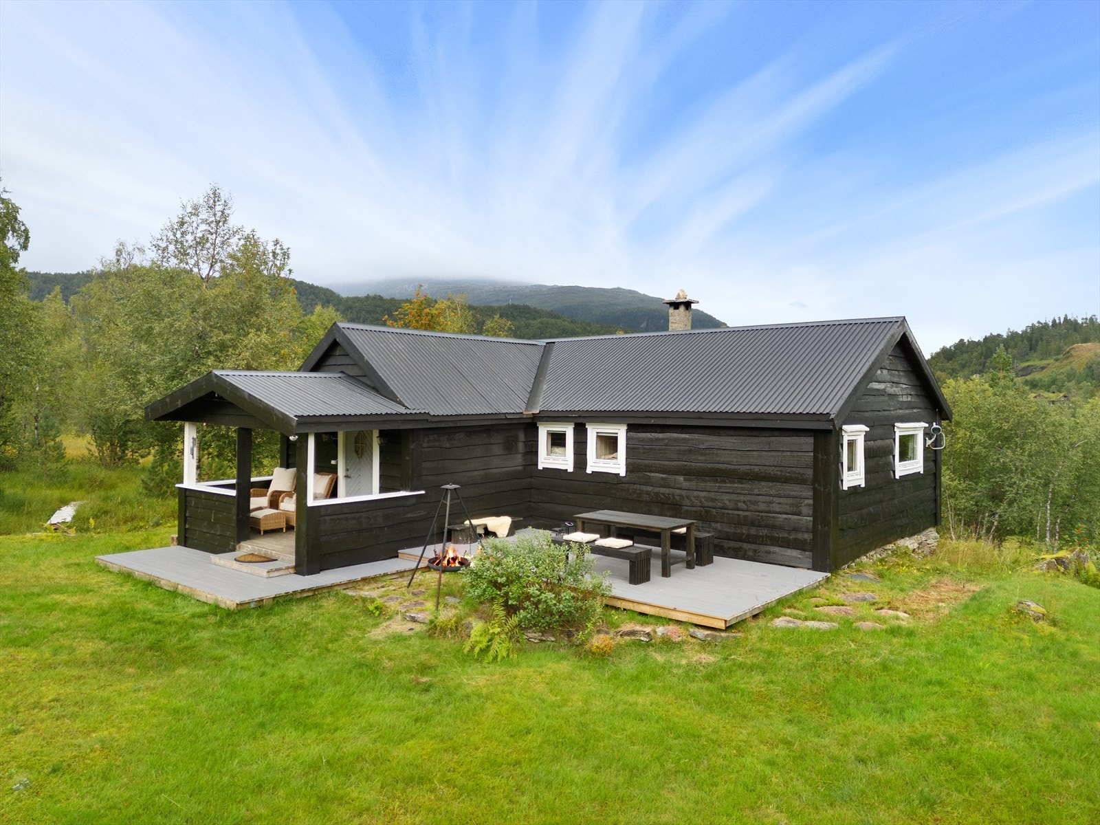 Med hytte på Kvamskogen har kort vei til alt av muligheter året rundt! Galleribilde