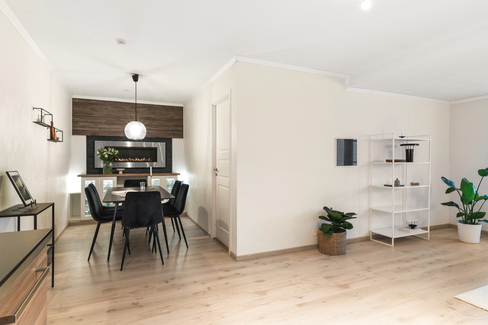 Veggene er malt i tidløse og moderne farger. Galleribilde