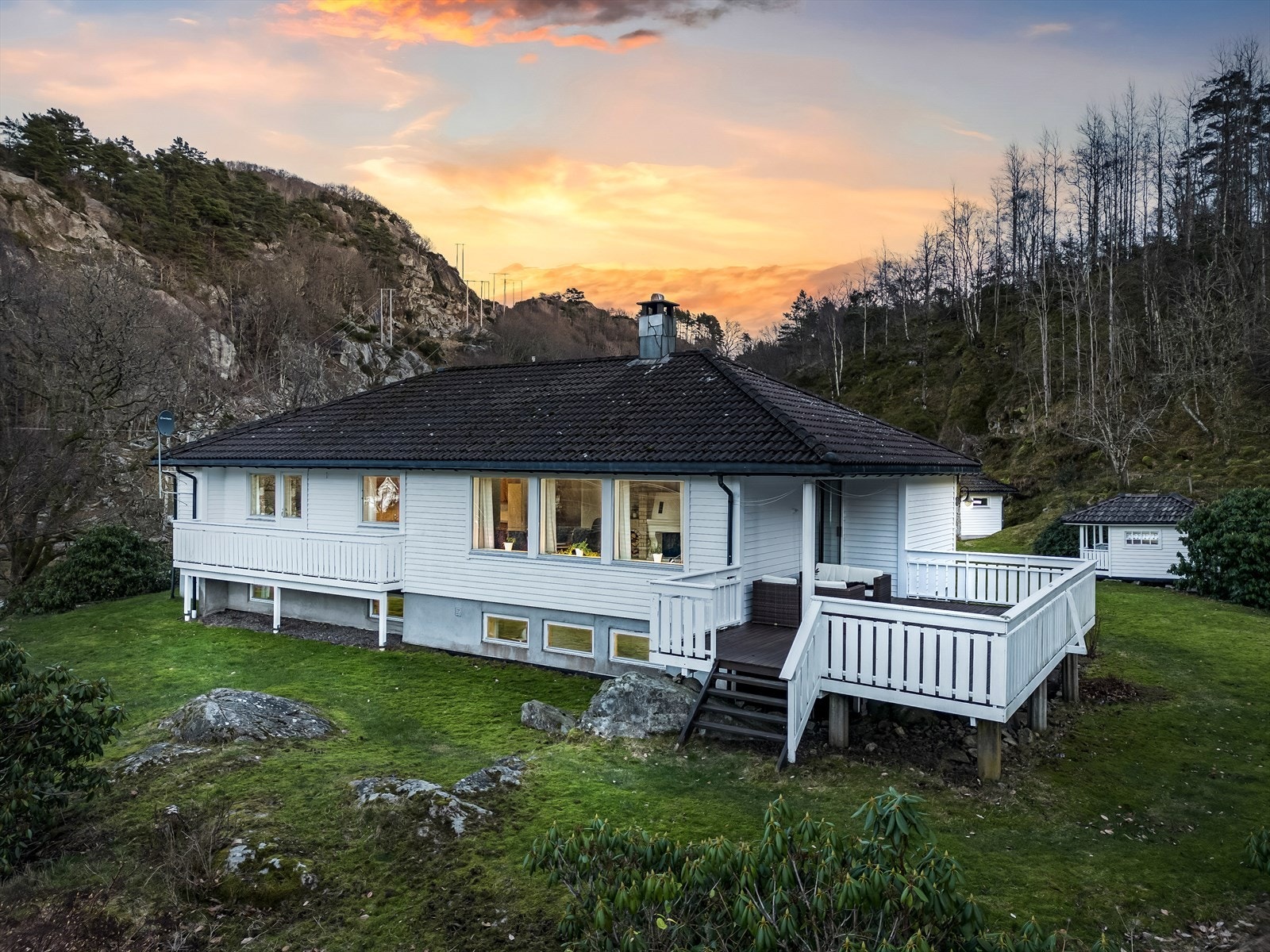 Eiendomsmegler MNEF Anita Cecilie Gabrielsen ønsker velkommen til Vestre Spindsvei 674! Galleribilde