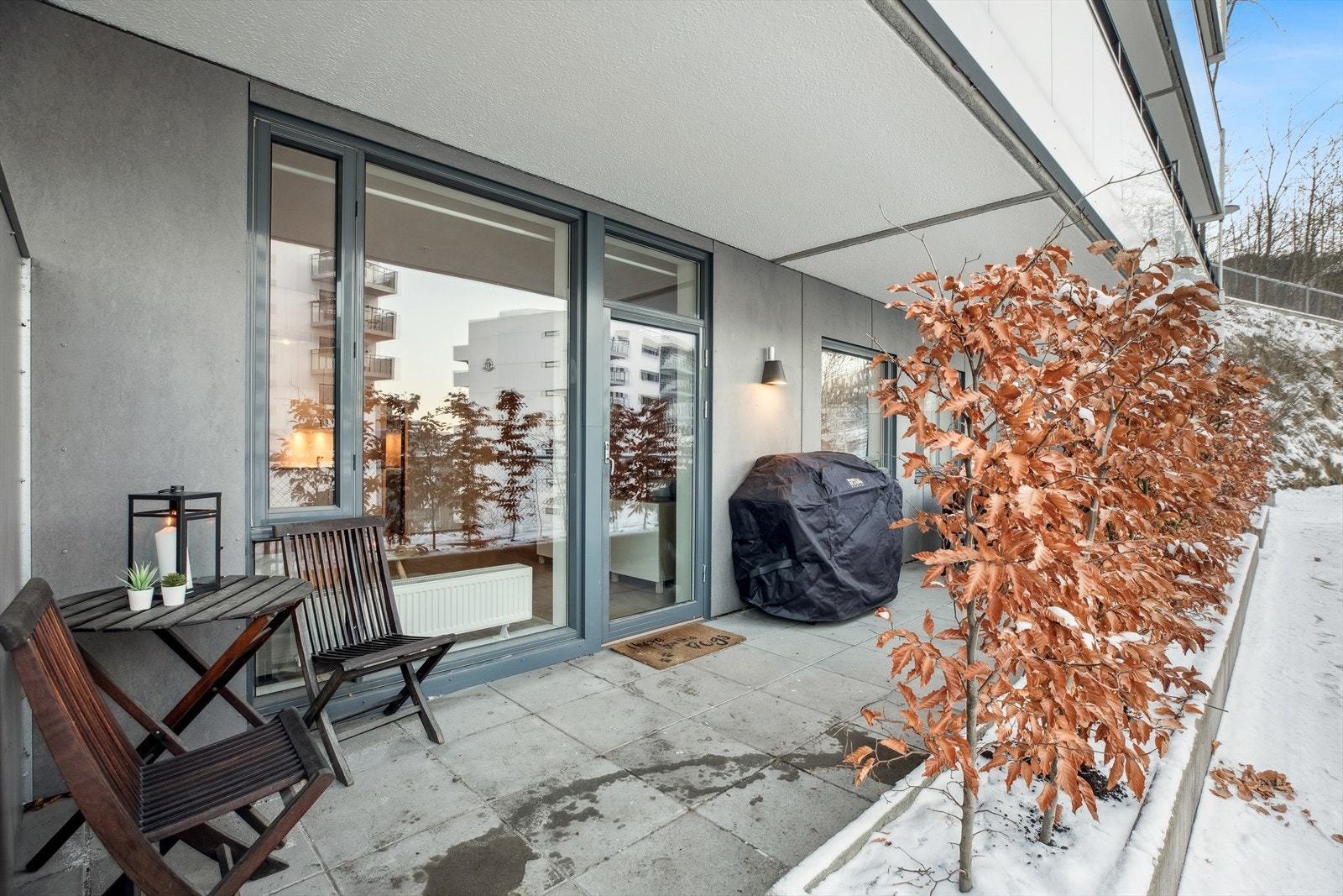 Lys og stikk er montert. Galleribilde