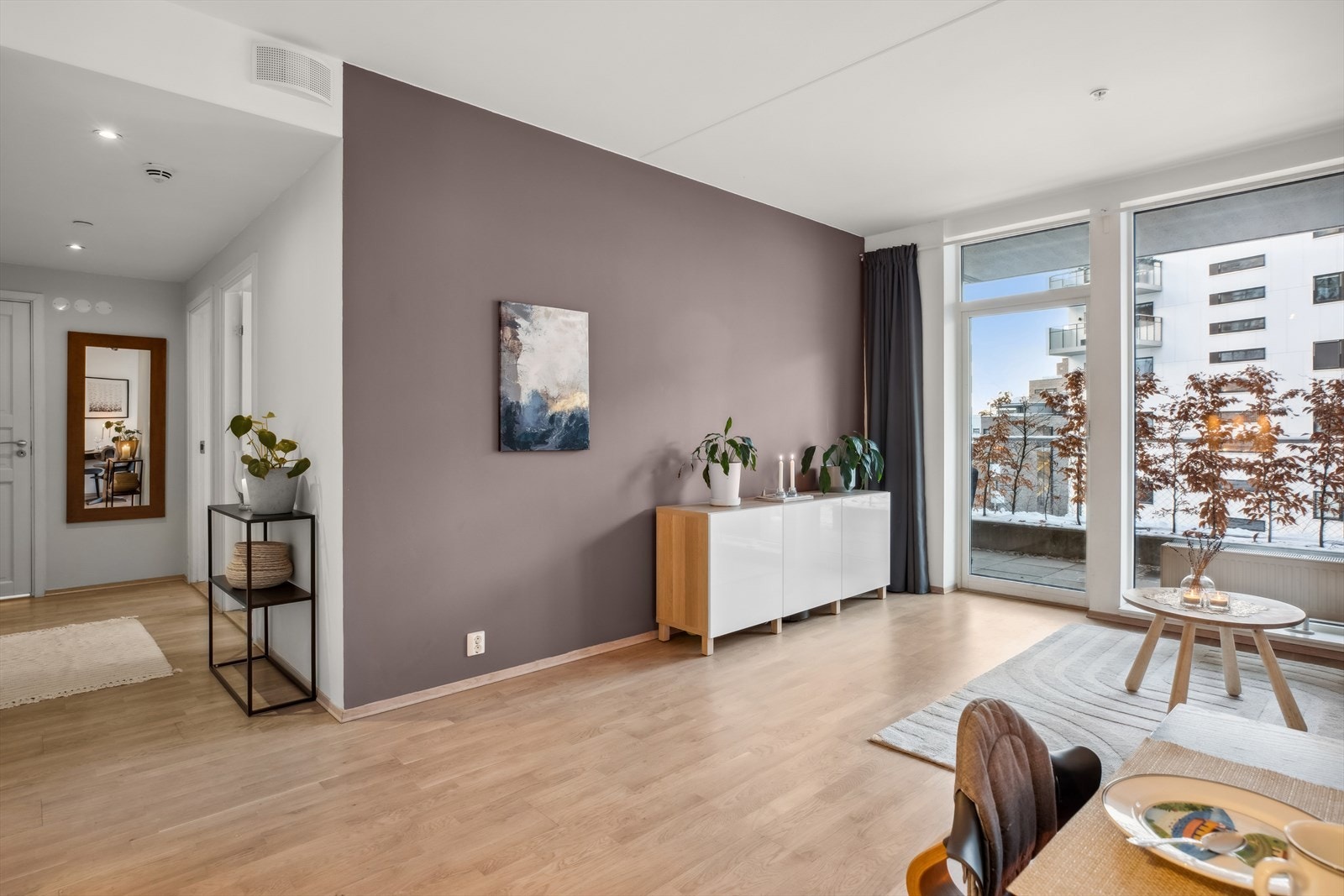 Stuen har en god utforming som gjør det lett å innrede etter eget ønske. Galleribilde