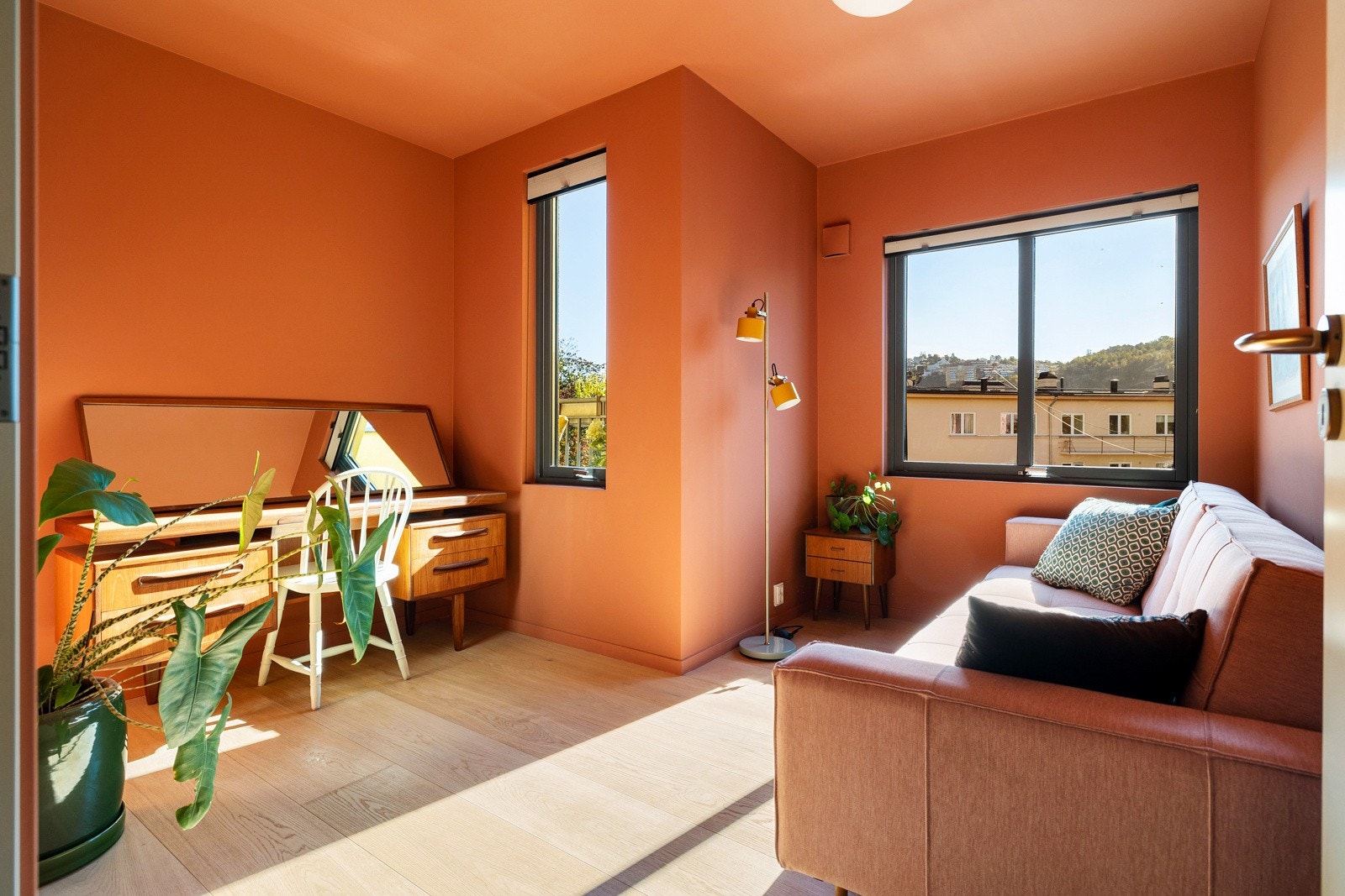 Det andre soverommet er også av god størrelse og passer utmerket som barnerom, gjesterom eller kontor. Galleribilde