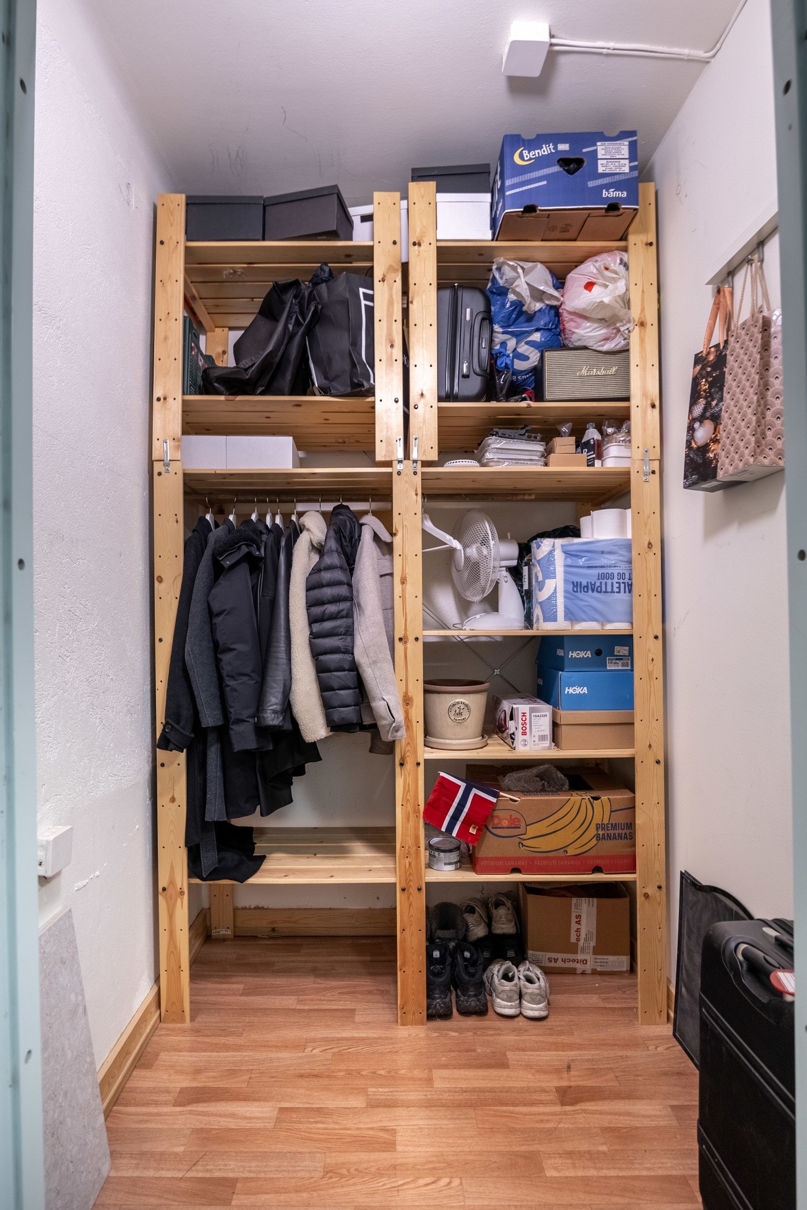 En praktisk bod i samme etasje på 3 kvm. Galleribilde