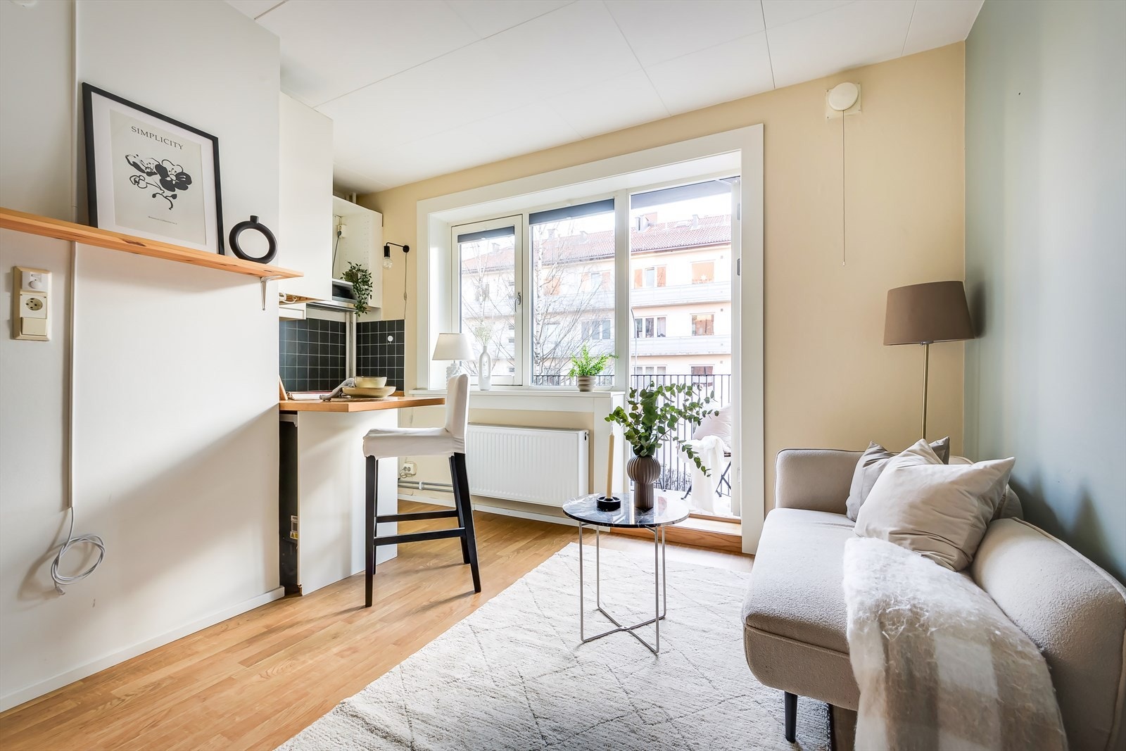 Presentert av Mads Bådsvik v/ Eiendomsmegler1. Lys og arealeffektiv 1-roms perfekt for førstegangskjøpere eller som pendlerleilighet Galleribilde