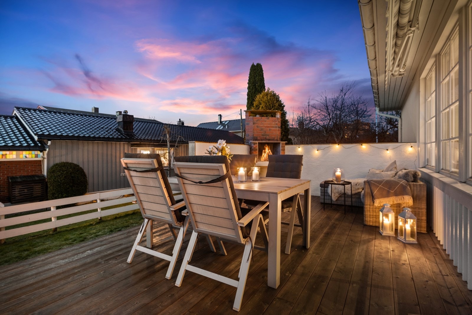 Uteplassen innbyr til lange, sosiale kvelder. Galleribilde