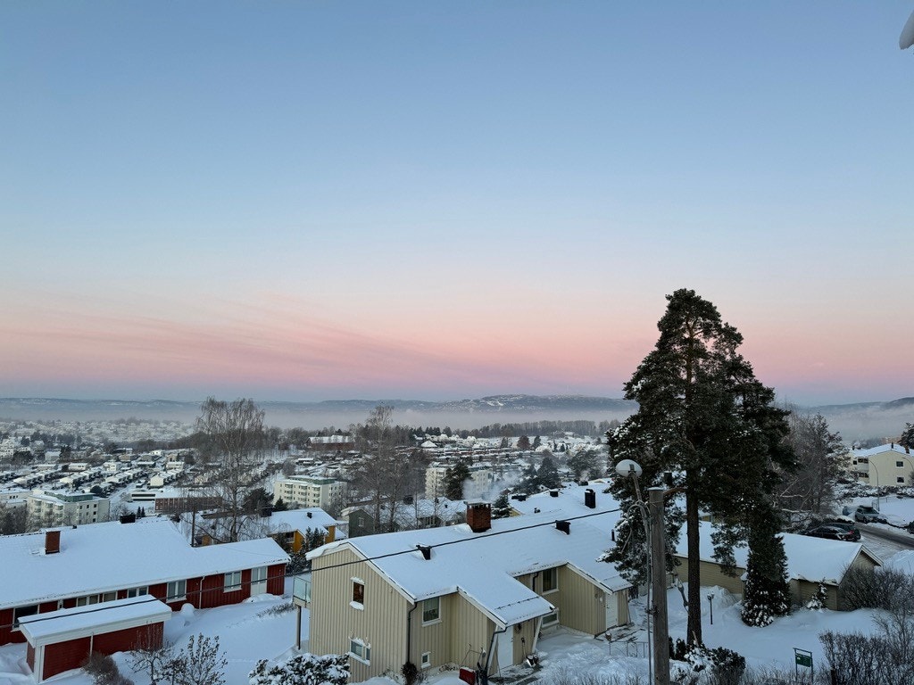 Selgers private bilde, tatt fra balkongen i desember. Galleribilde