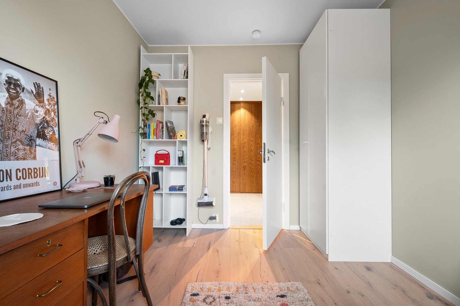 Dette rommet kan innredes etter eget ønske som for eksempel et gjesterom eller barnerom. Galleribilde