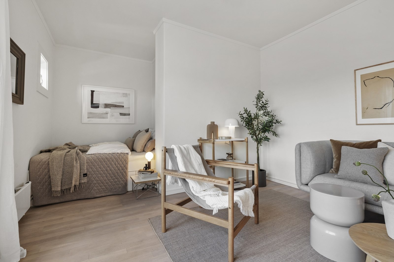 I alkoven er det plass til en seng som er 140 cm bred Galleribilde