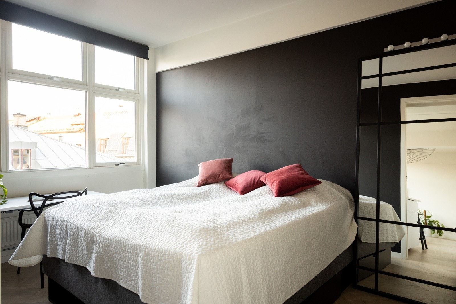 God vindusflate som sikrer lysinnslipp, samt luftemuligheter. Galleribilde