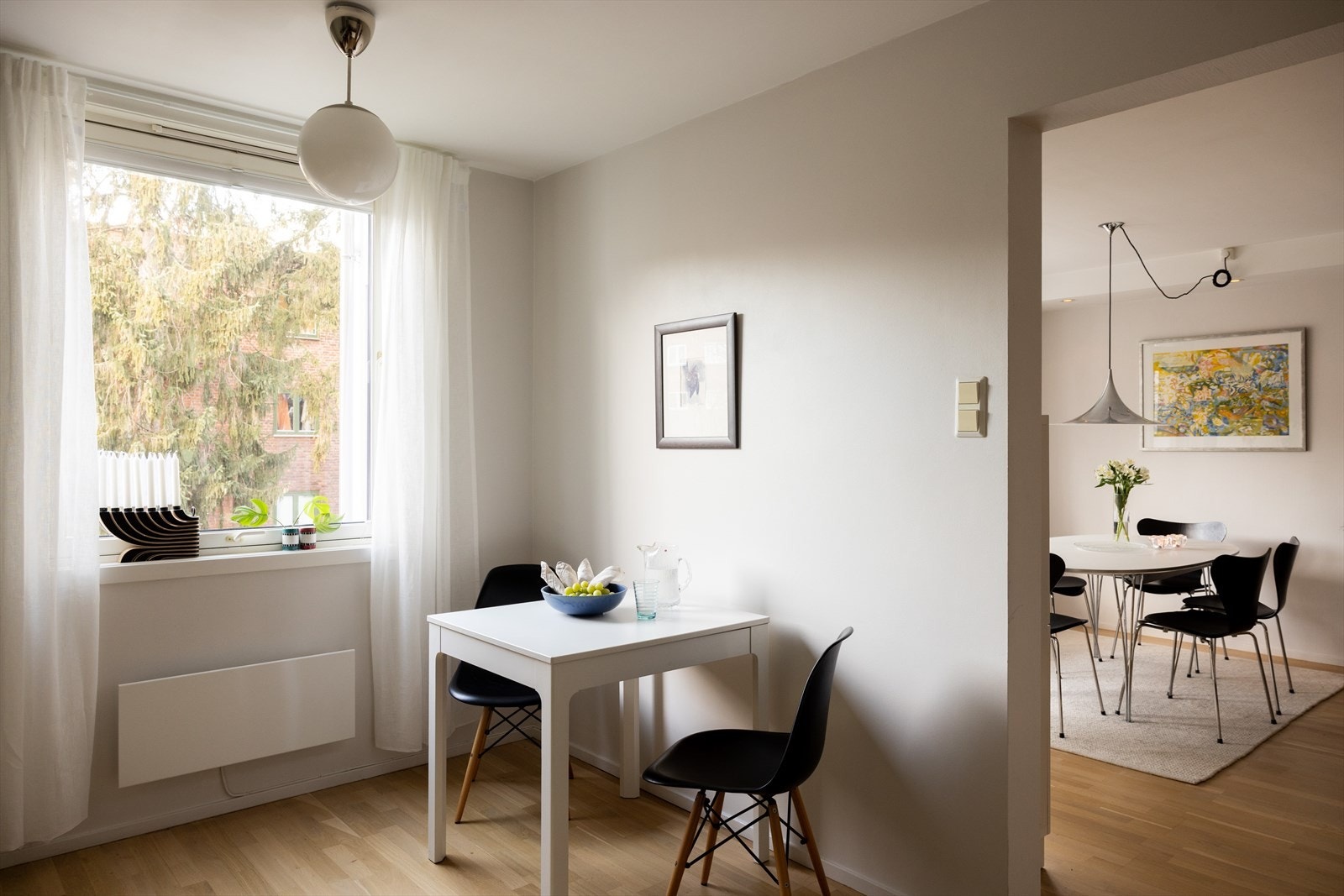 - Plass til mindre spisebord på kjøkkenet - Galleribilde