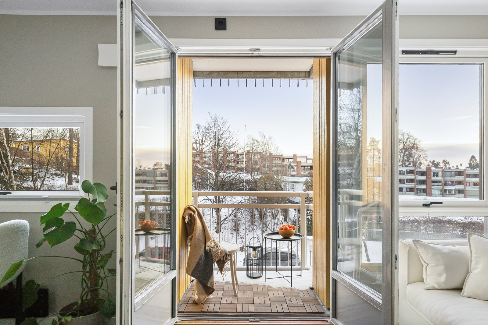 Dette er en moderne og lekker 1-roms leilighet med balkong Galleribilde