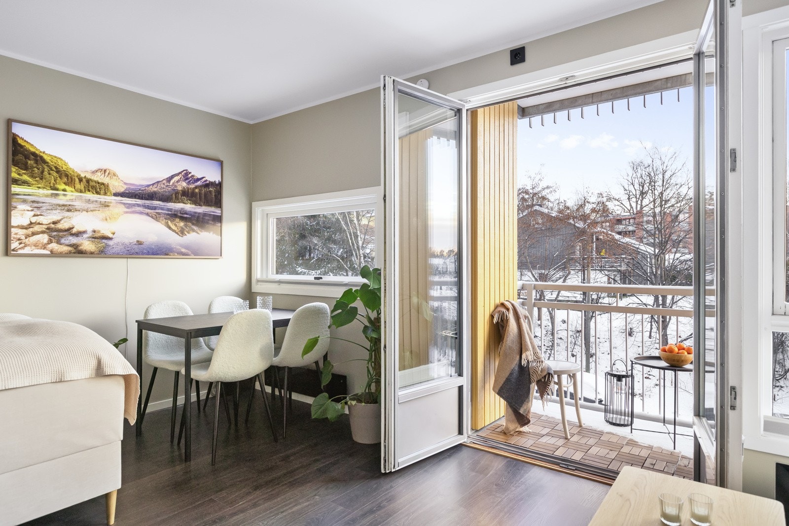Det er godt og arealeffektivt planløst, noe som gjør det enkelt å møblere Galleribilde
