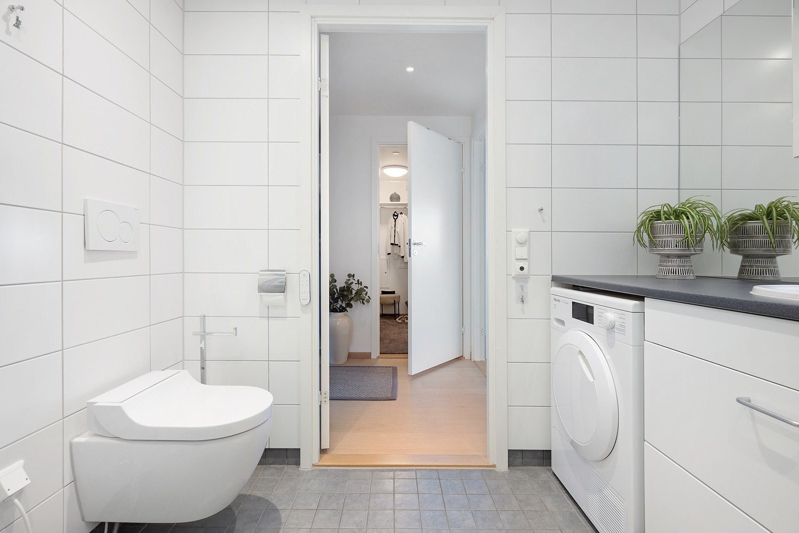 Bad - Geberit AquaClean Tuma Comfort dusjtoalett Galleribilde