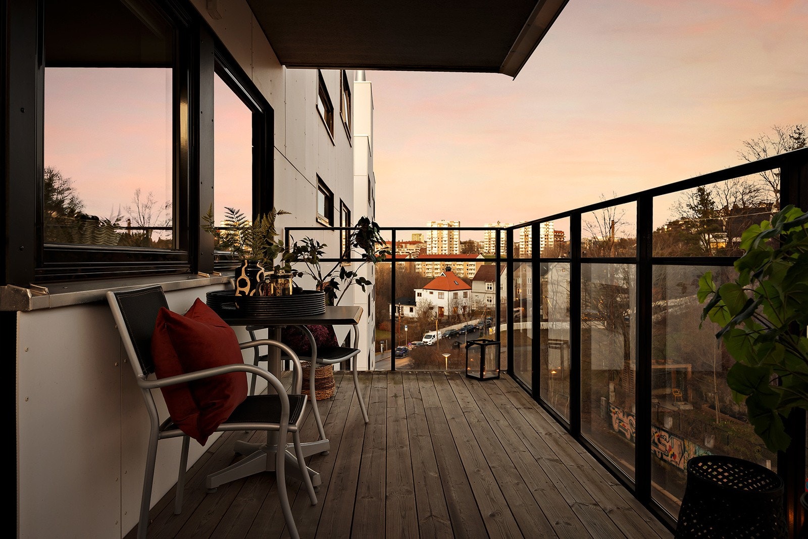 Sydøstvendt balkong på 10 kvm Galleribilde