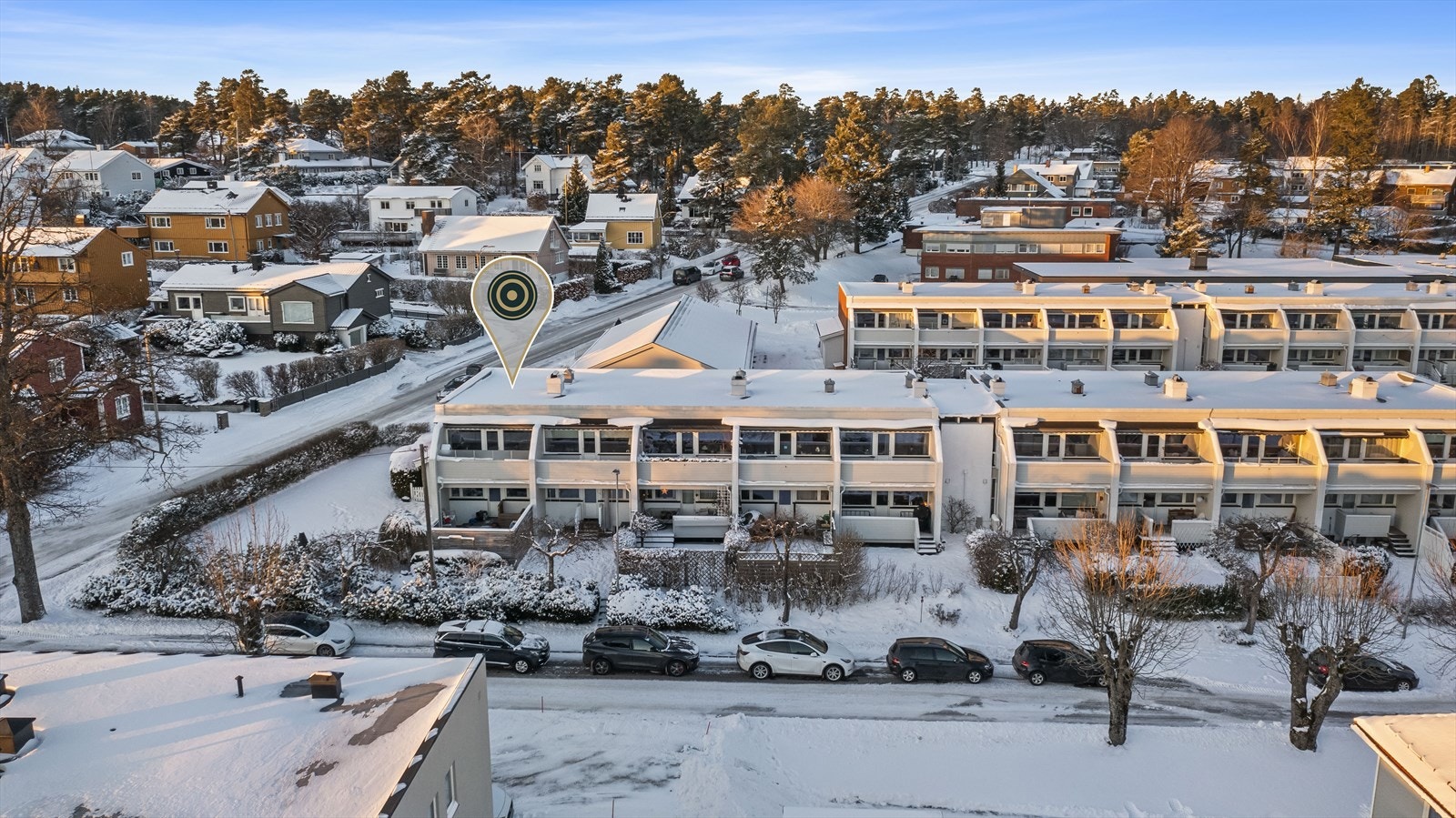 Nordvik v/Jørgen Nyhus har gleden av å presentere Grevinneveien 12a og dette innholdsrike og tiltalende enderekkehuset med etterspurt beliggenhet Galleribilde