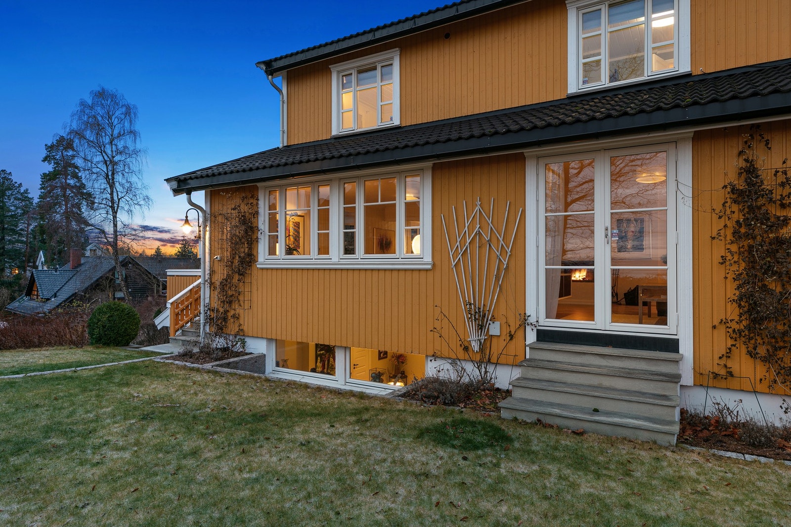 Utgang fra tv-stue. Galleribilde