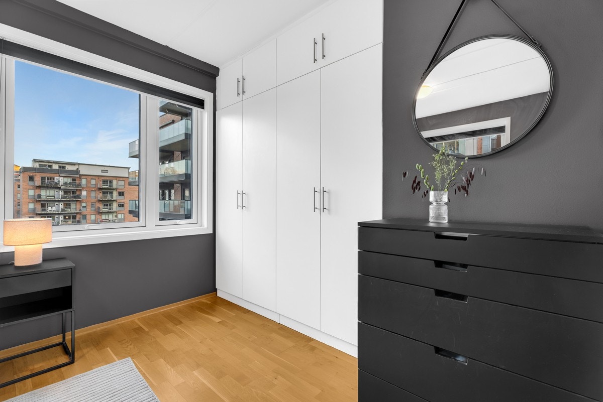 Moderne fargevalg gir soverommet et unikt uttrykk Galleribilde