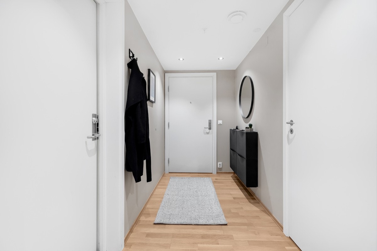 Gang mellom leiligheten og hybelen Galleribilde