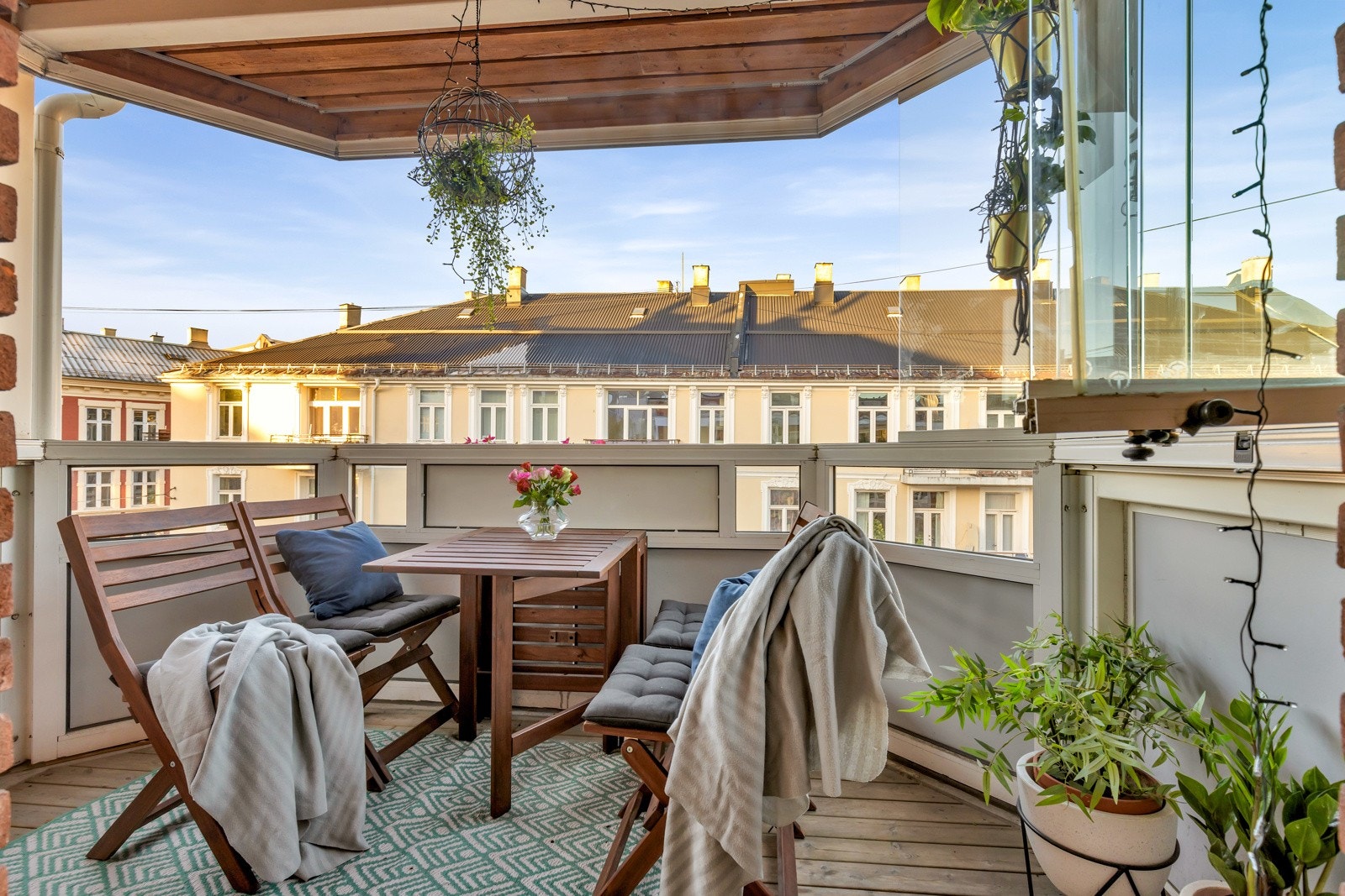 Foldeglassene kan helt eller delvis åpnes etter ønske. Galleribilde